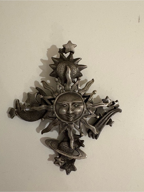 Jewelry - Vintage Celestial Pewter Brooch